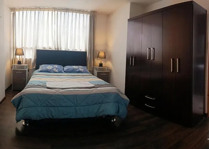 アパート Skyline View 7th Floor, Stairs Only - 7mo Piso Solo Gradas Sin Elevador- *