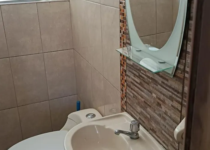 アパート Skyline View 7th Floor, Stairs Only - 7mo Piso Solo Gradas Sin Elevador- *