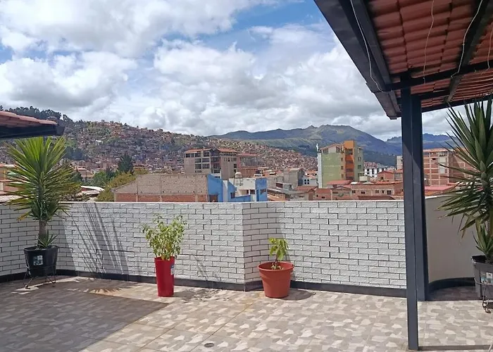 Skyline View 7th Floor, Stairs Only - 7mo Piso Solo Gradas Sin Elevador- アパート *
